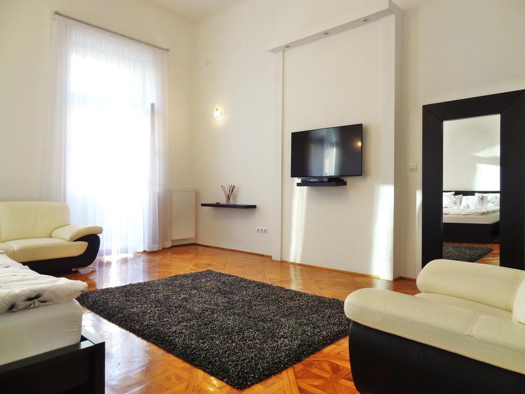 Erzsebet Boulevard Apartment Budapest Eksteriør billede