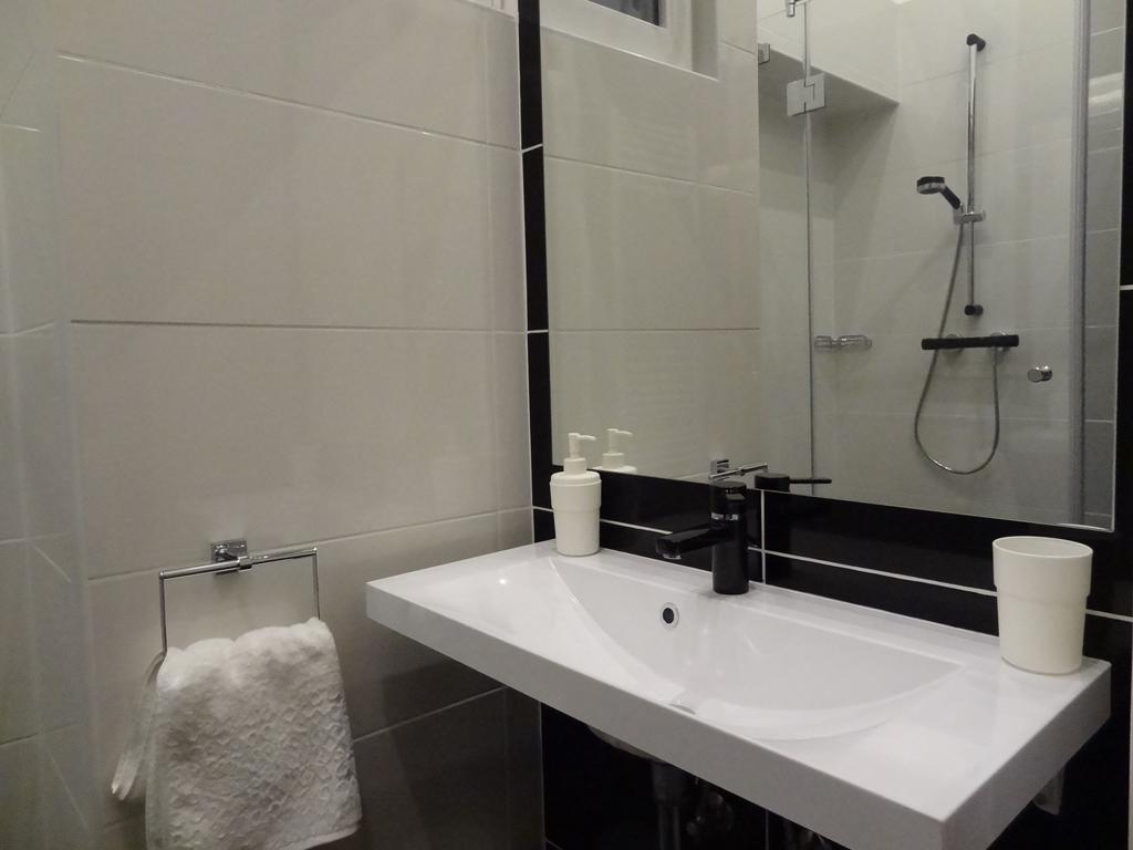 Erzsebet Boulevard Apartment Budapest Værelse billede